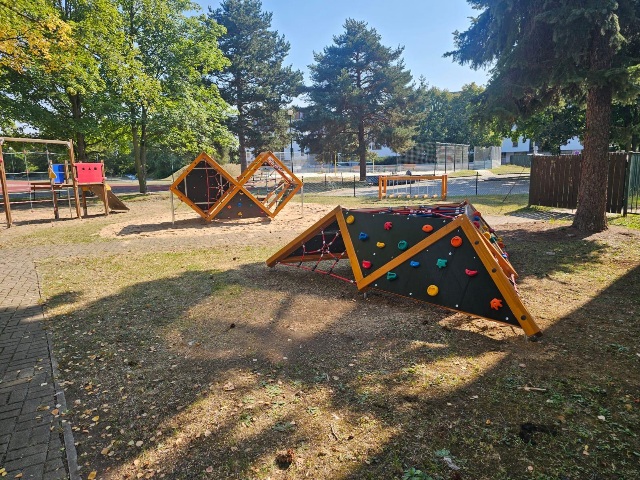 Opravy a investice ve školních budovách Prahy 9 během letních prázdnin